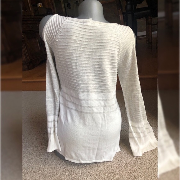 NWOT DESIGN HISTORY COLD SHOULDER - Picture 2 of 2